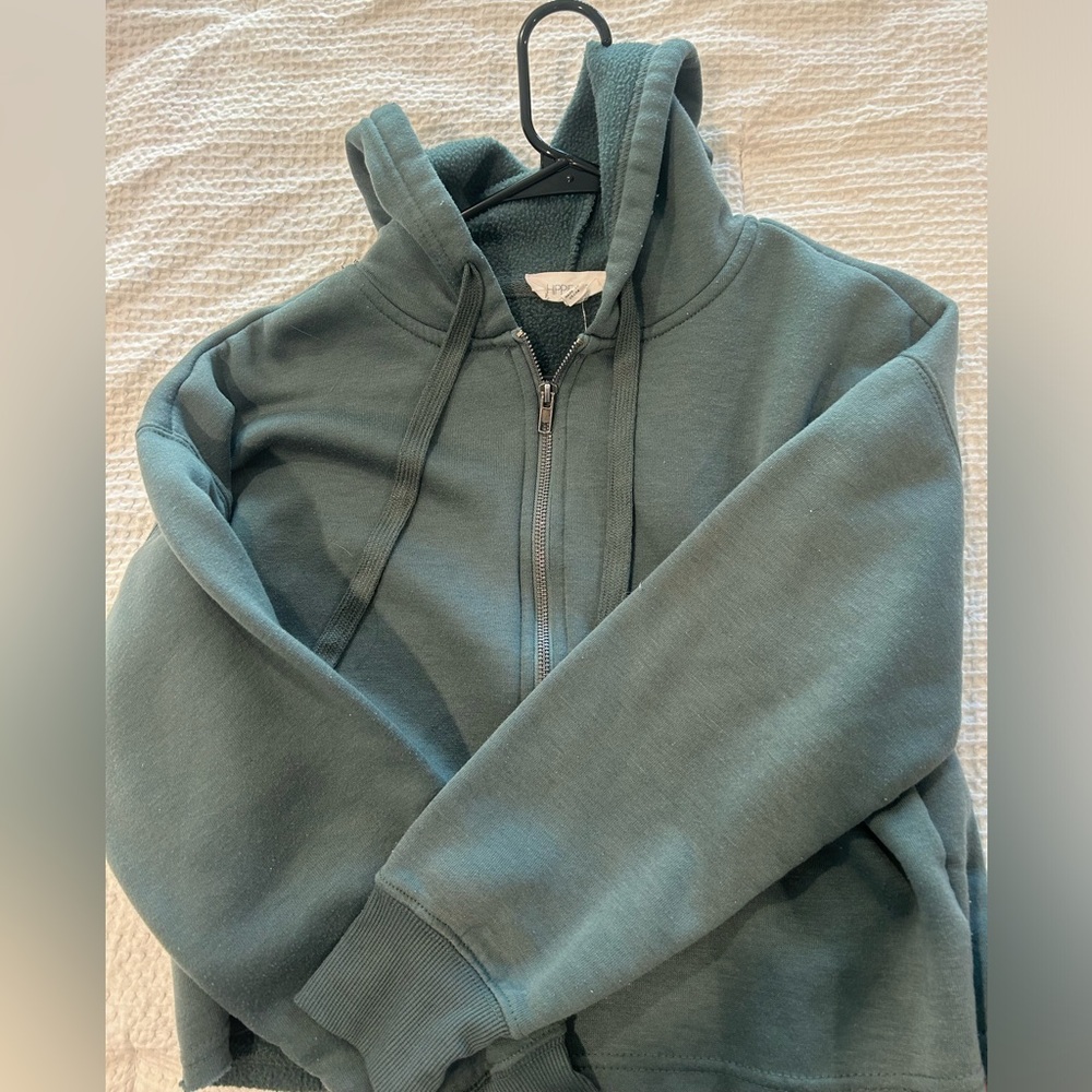 Cropped hoodie